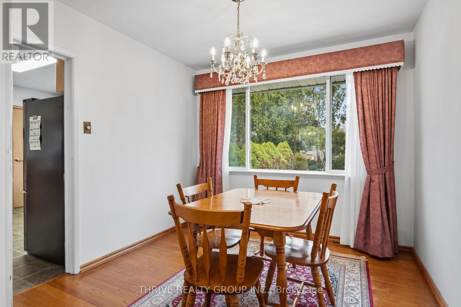 6 SOUTHWOOD CRESCENT - 11