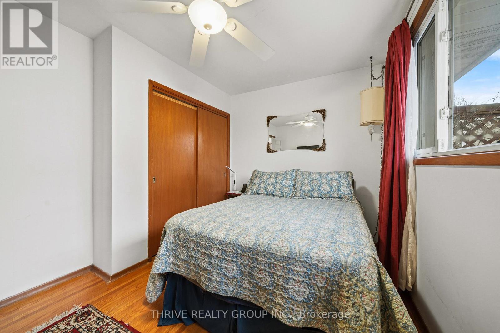6 SOUTHWOOD CRESCENT - 23