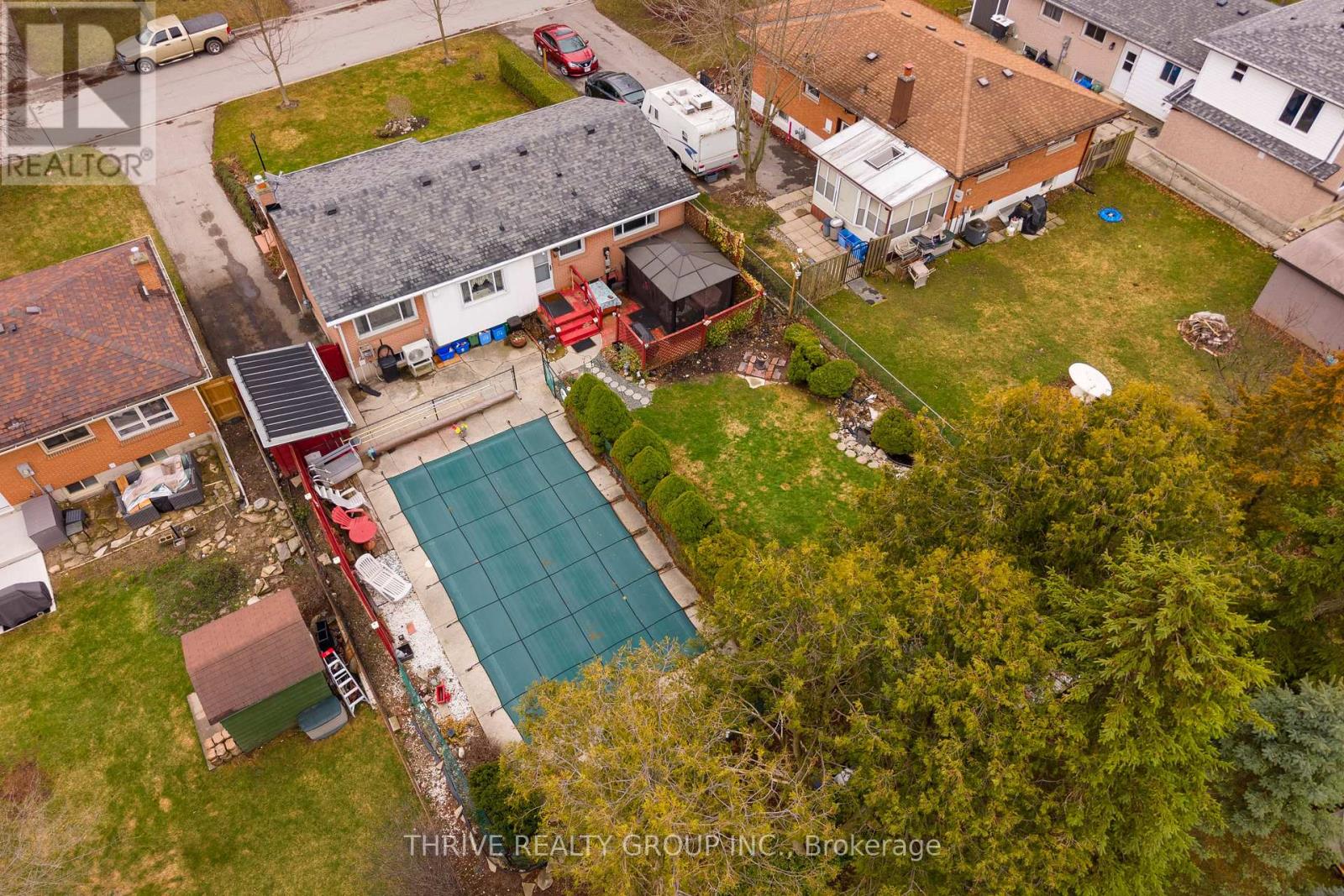 6 SOUTHWOOD CRESCENT - 6