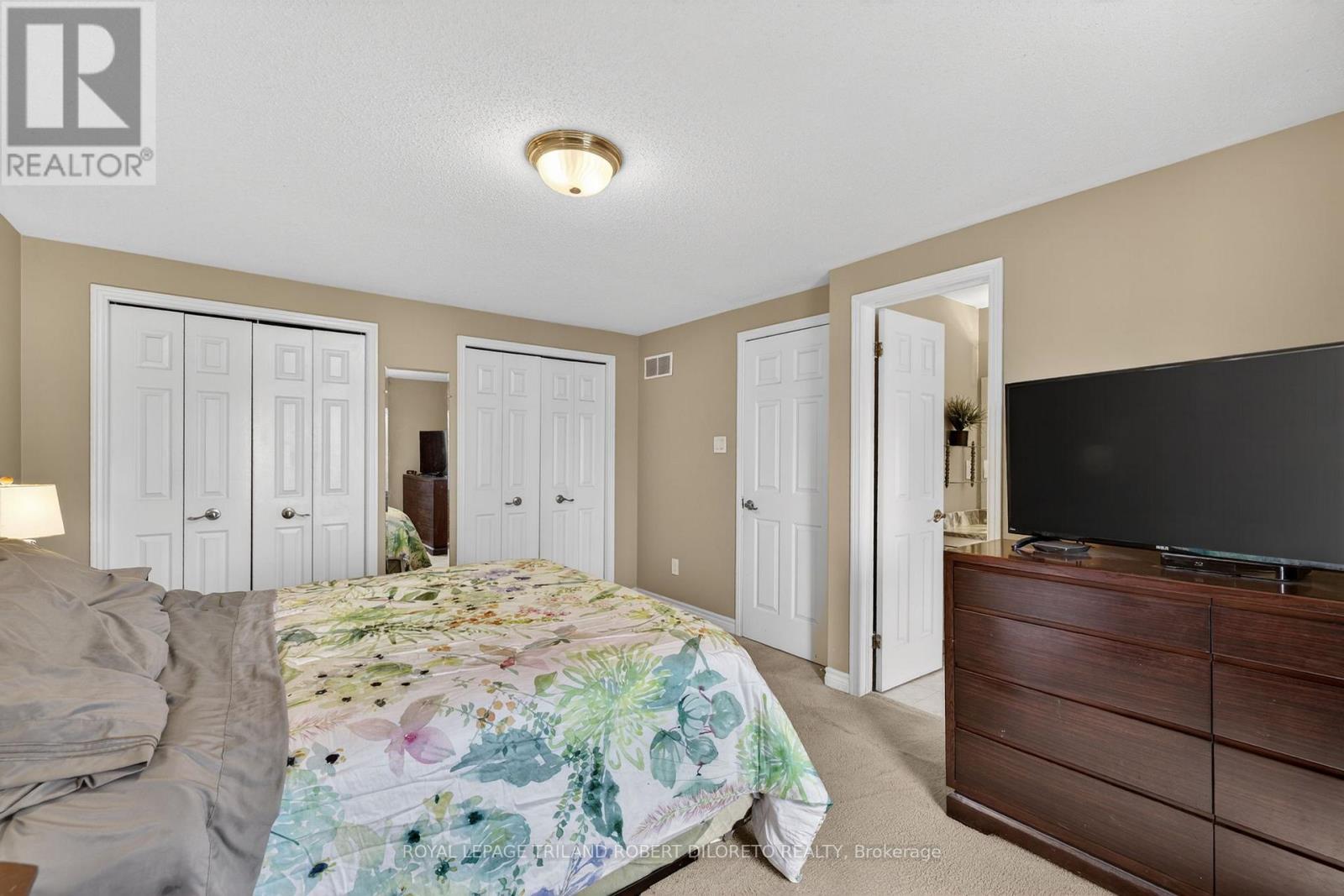 66 CHALFONT CRESCENT Property Photo