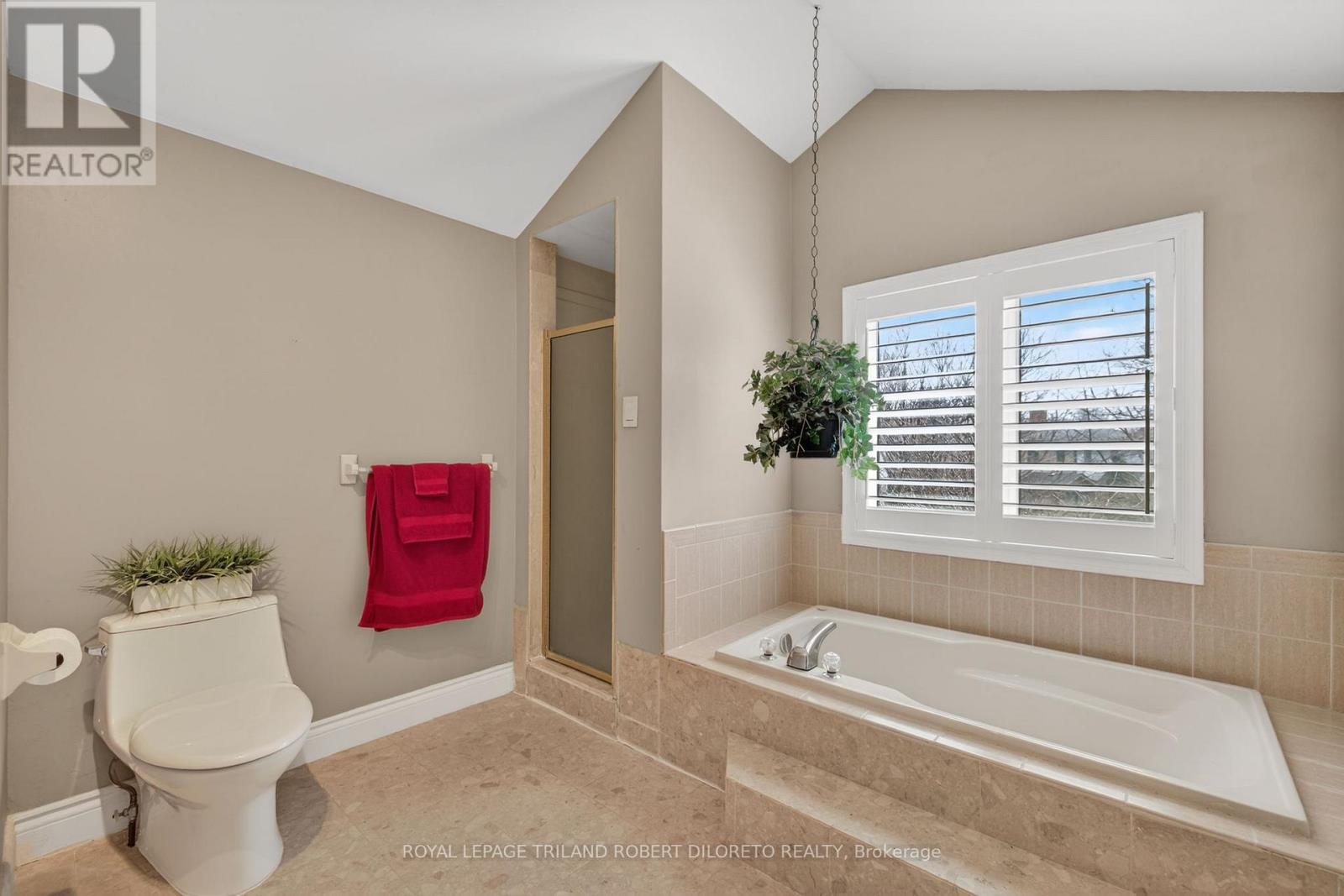 66 CHALFONT CRESCENT Property Photo