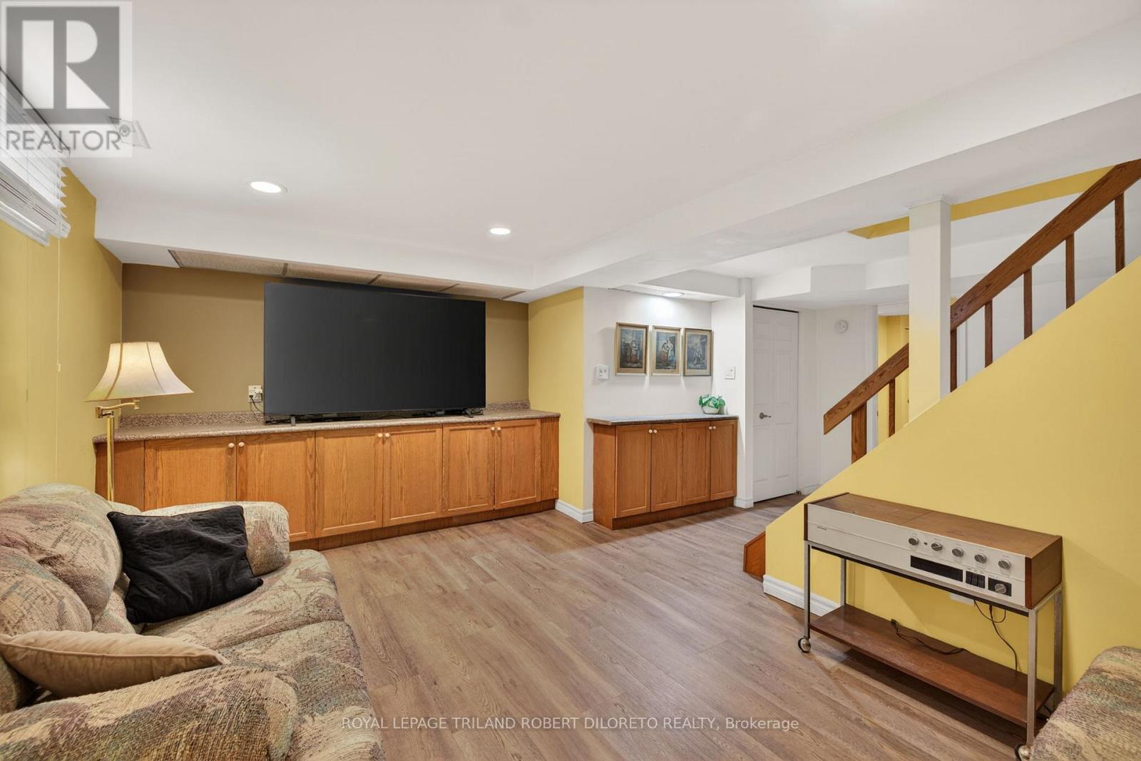 66 CHALFONT CRESCENT Property Photo