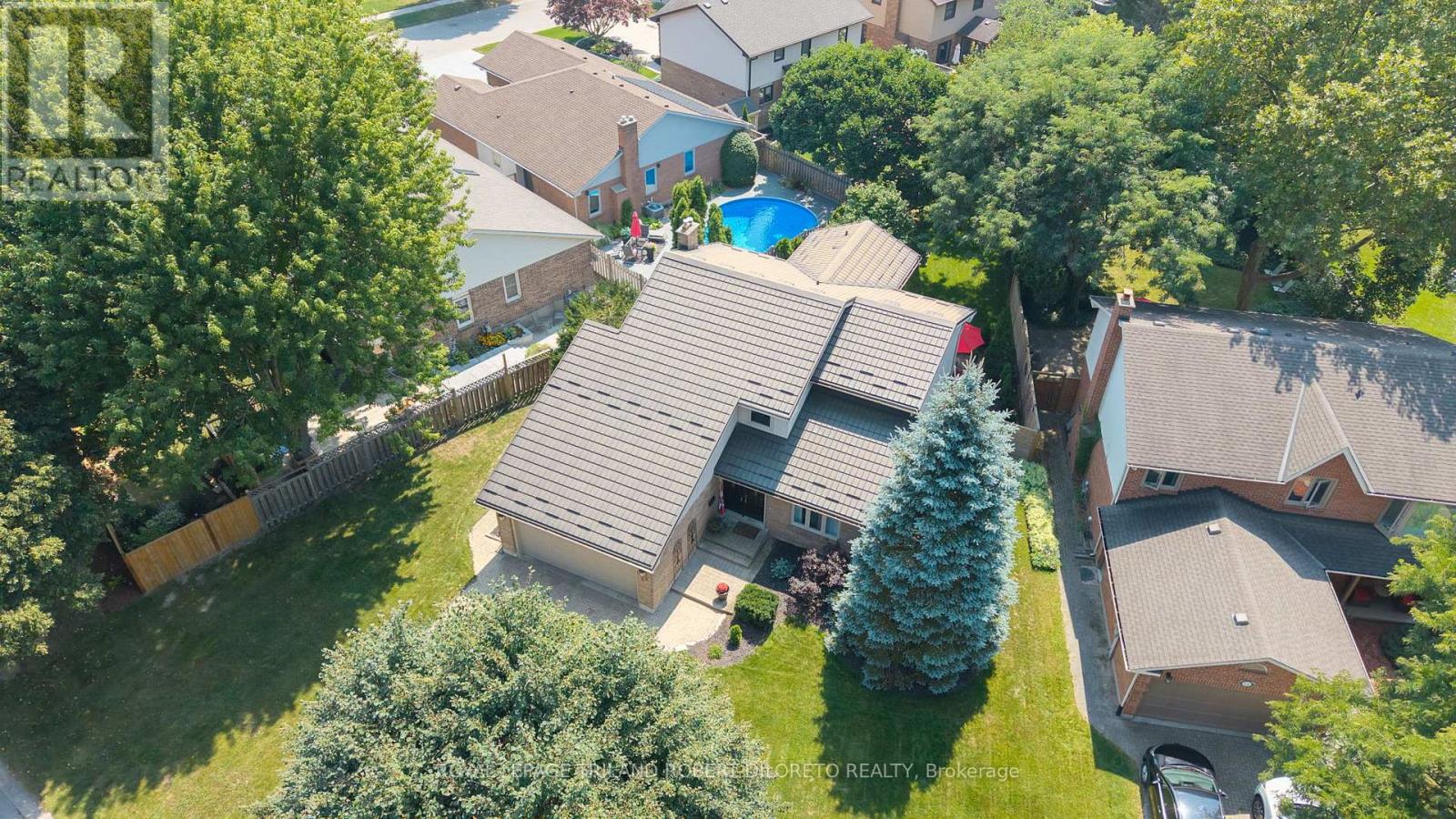 66 CHALFONT CRESCENT Property Photo