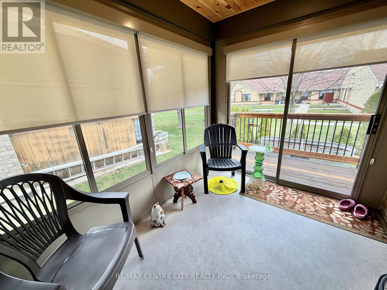 15 HOLLAND AVENUE Property Photo