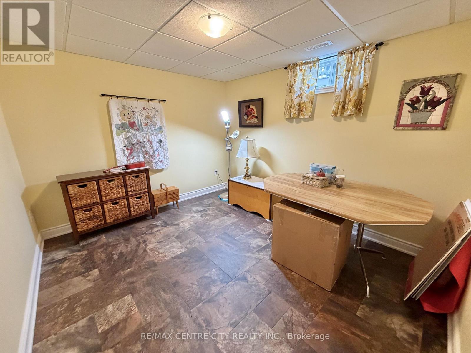 15 HOLLAND AVENUE Property Photo