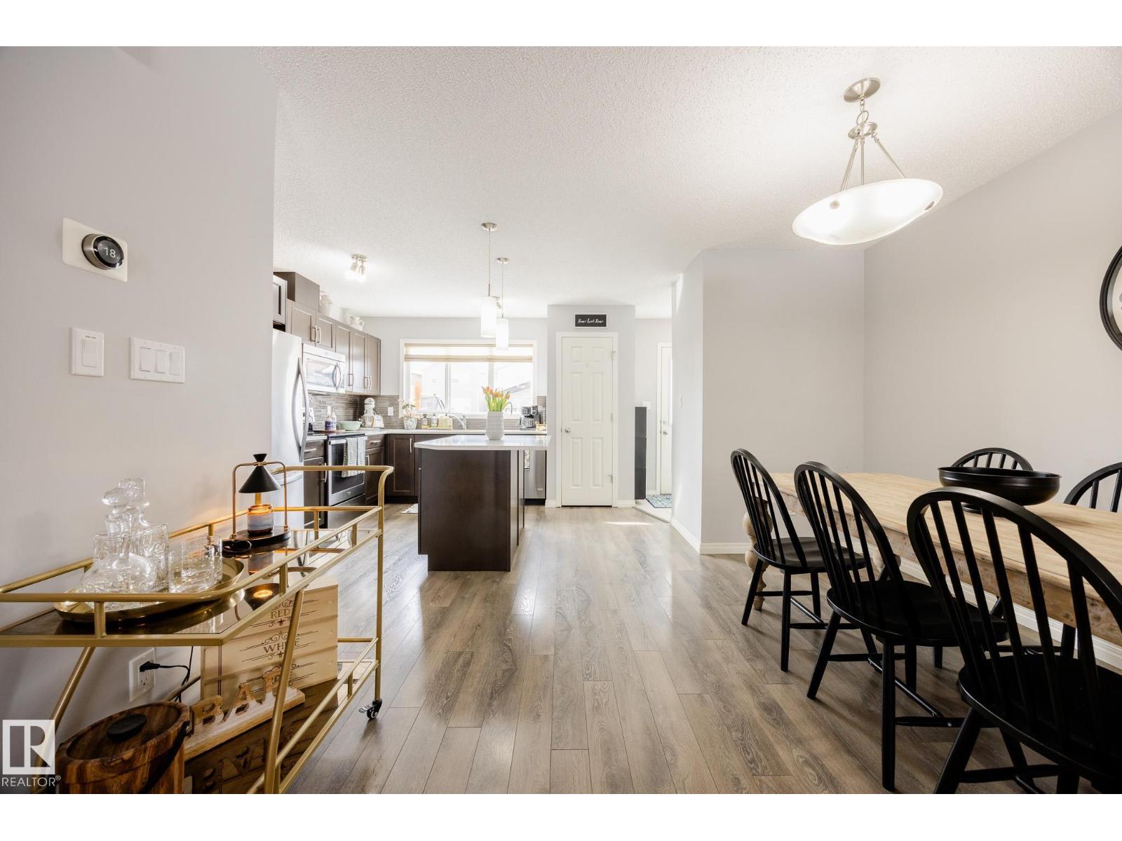 3841 Powell WD SW SW, Edmonton