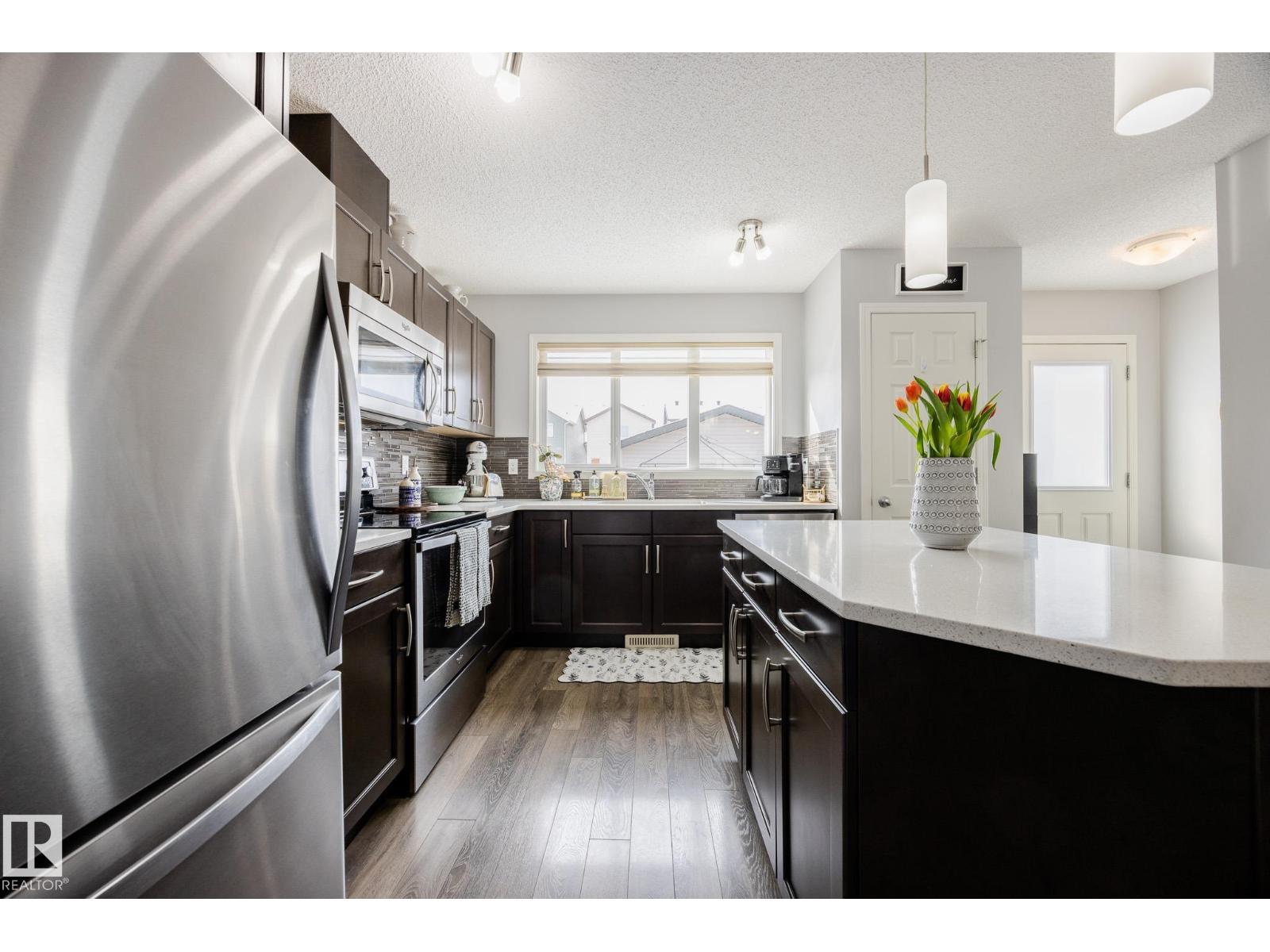 3841 Powell WD SW SW, Edmonton