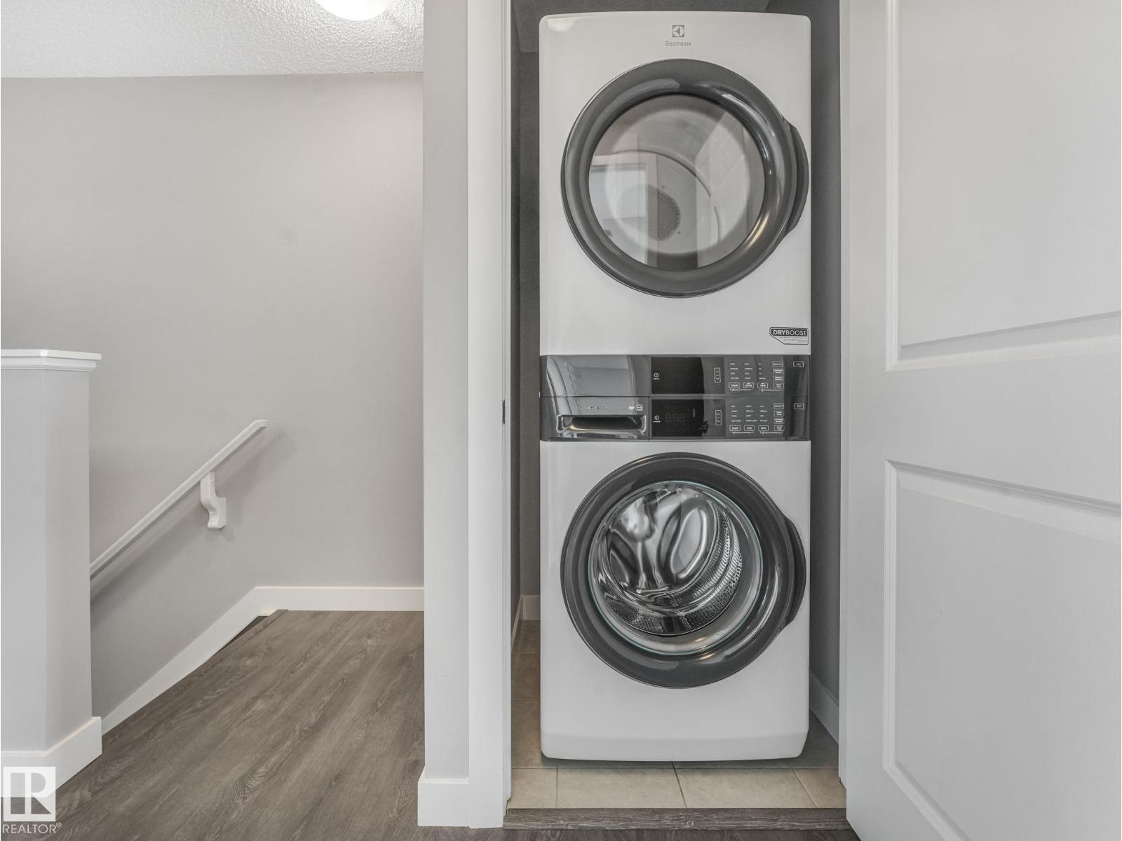 #23 13139 205 ST NW, Edmonton