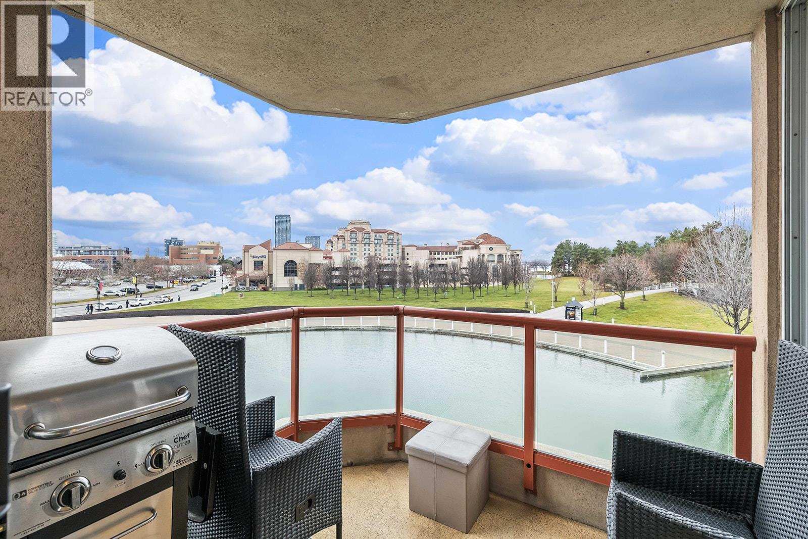 302 1160 Sunset Drive, Kelowna