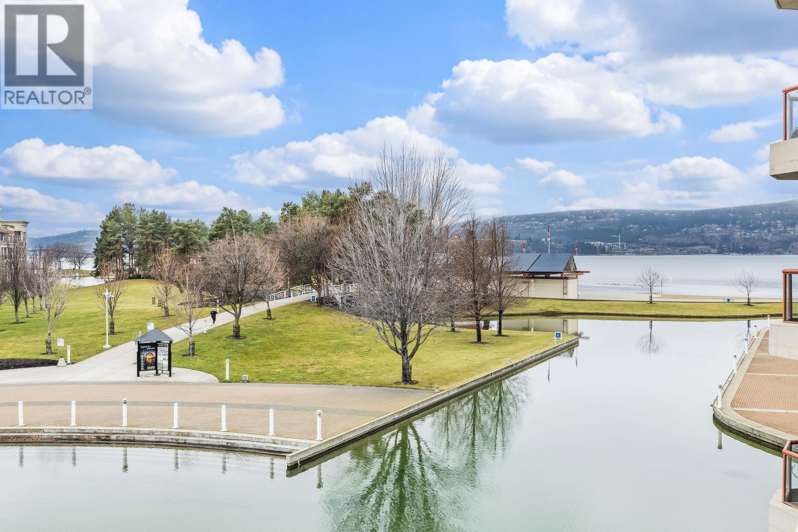 302 1160 Sunset Drive, Kelowna