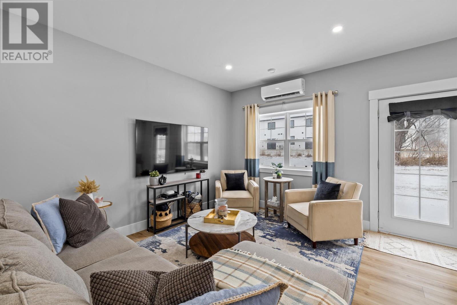 40 WOODHOUSE COURT - 19