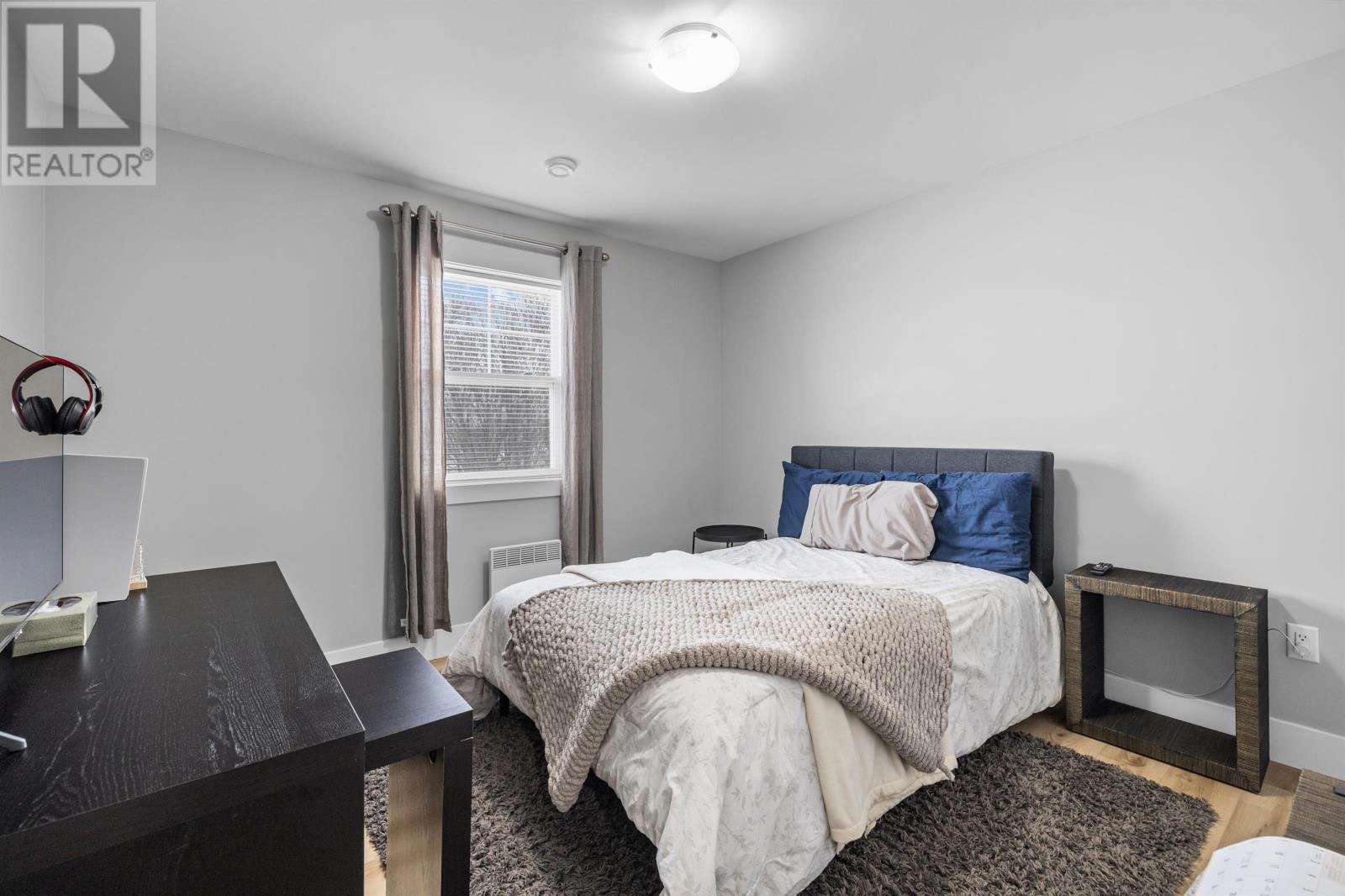 40 WOODHOUSE COURT - 34