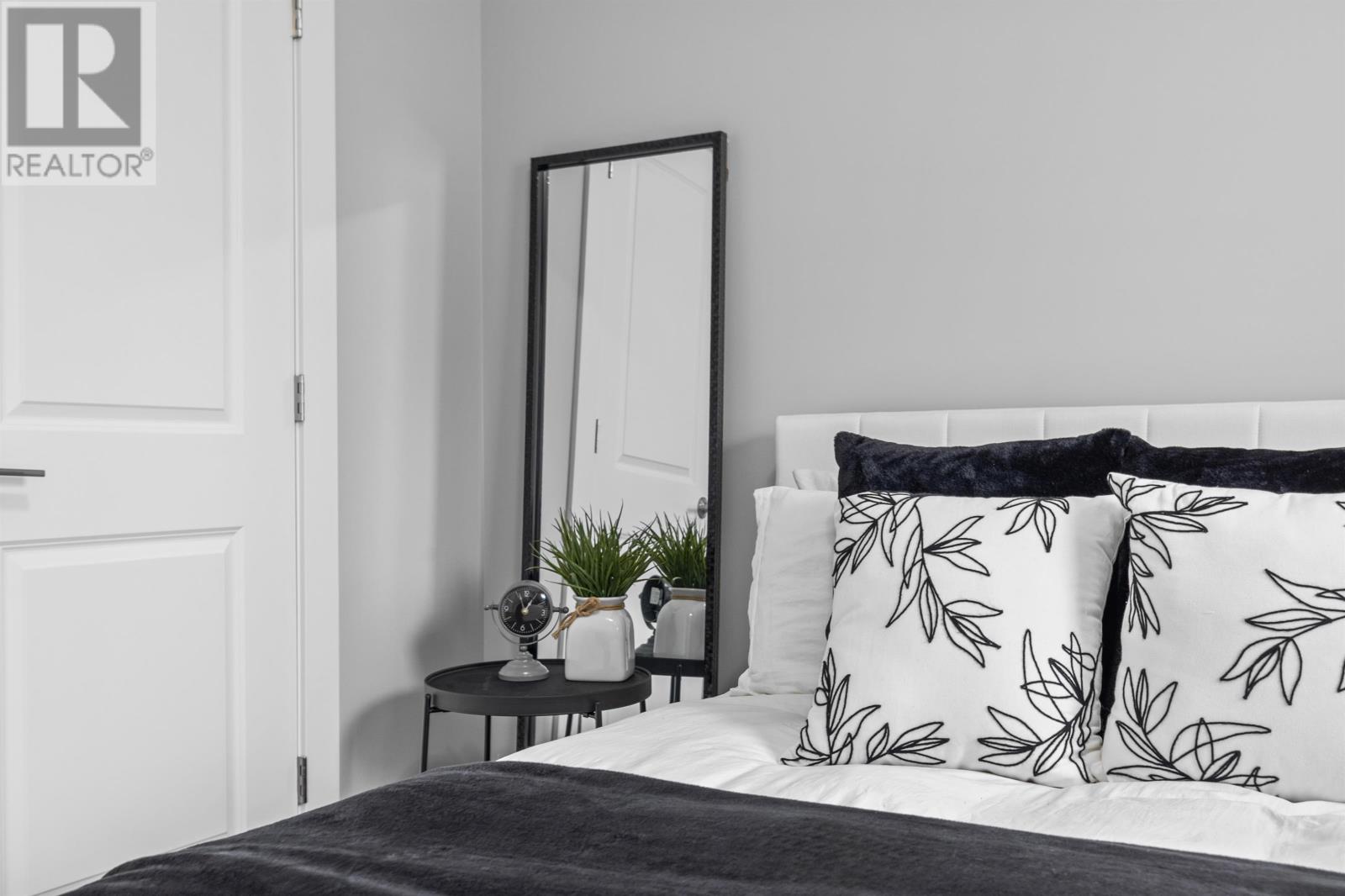 40 WOODHOUSE COURT - 37