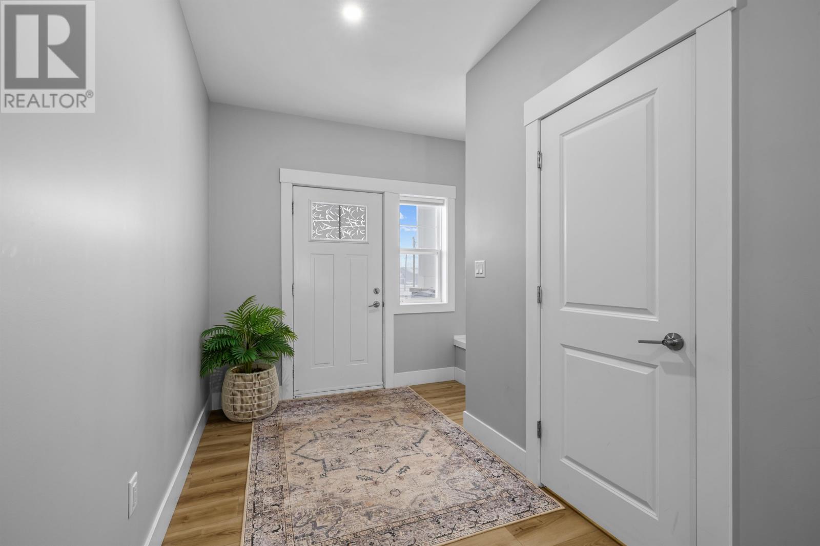 40 WOODHOUSE COURT - 6