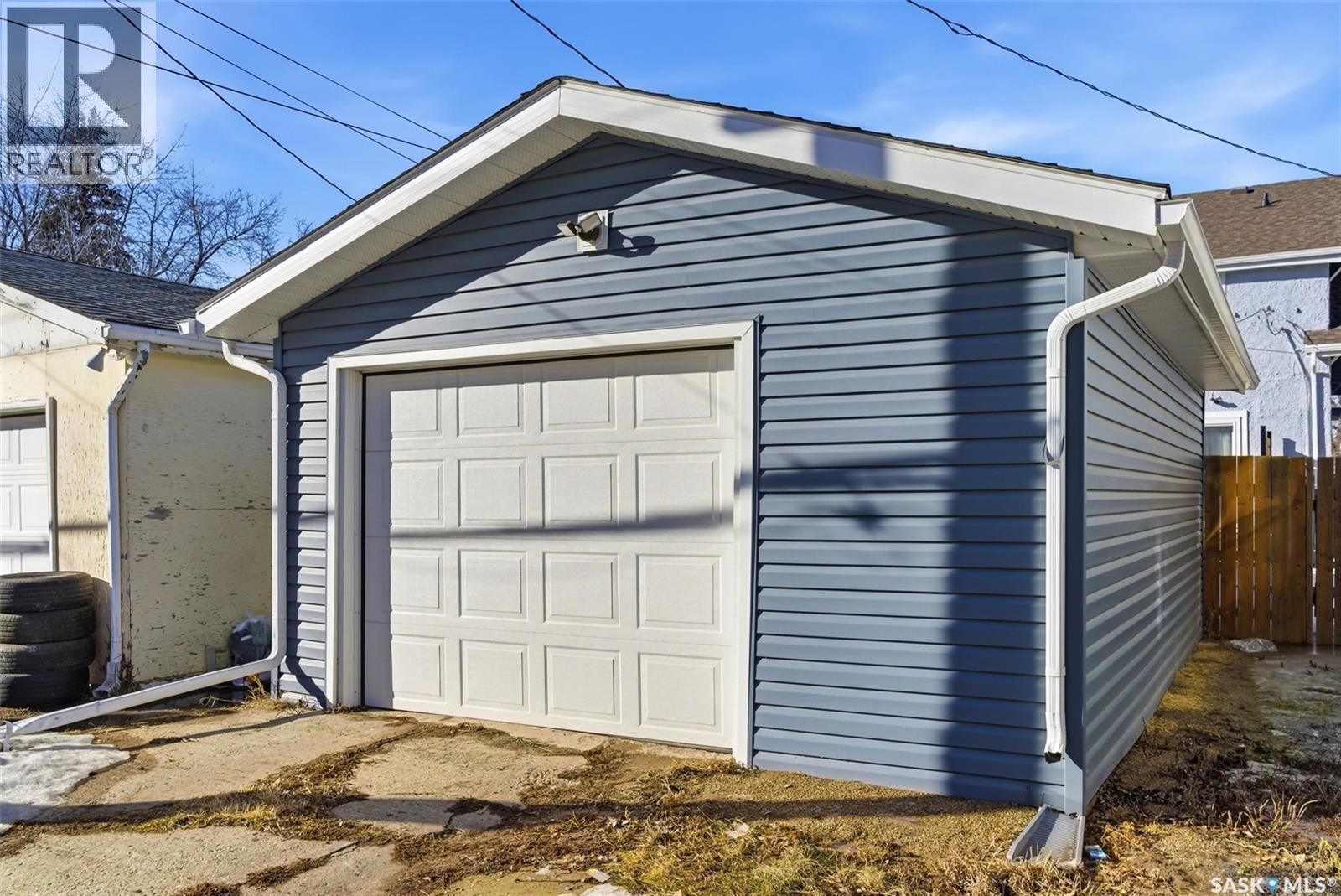 3809 Victoria AVENUE - 26