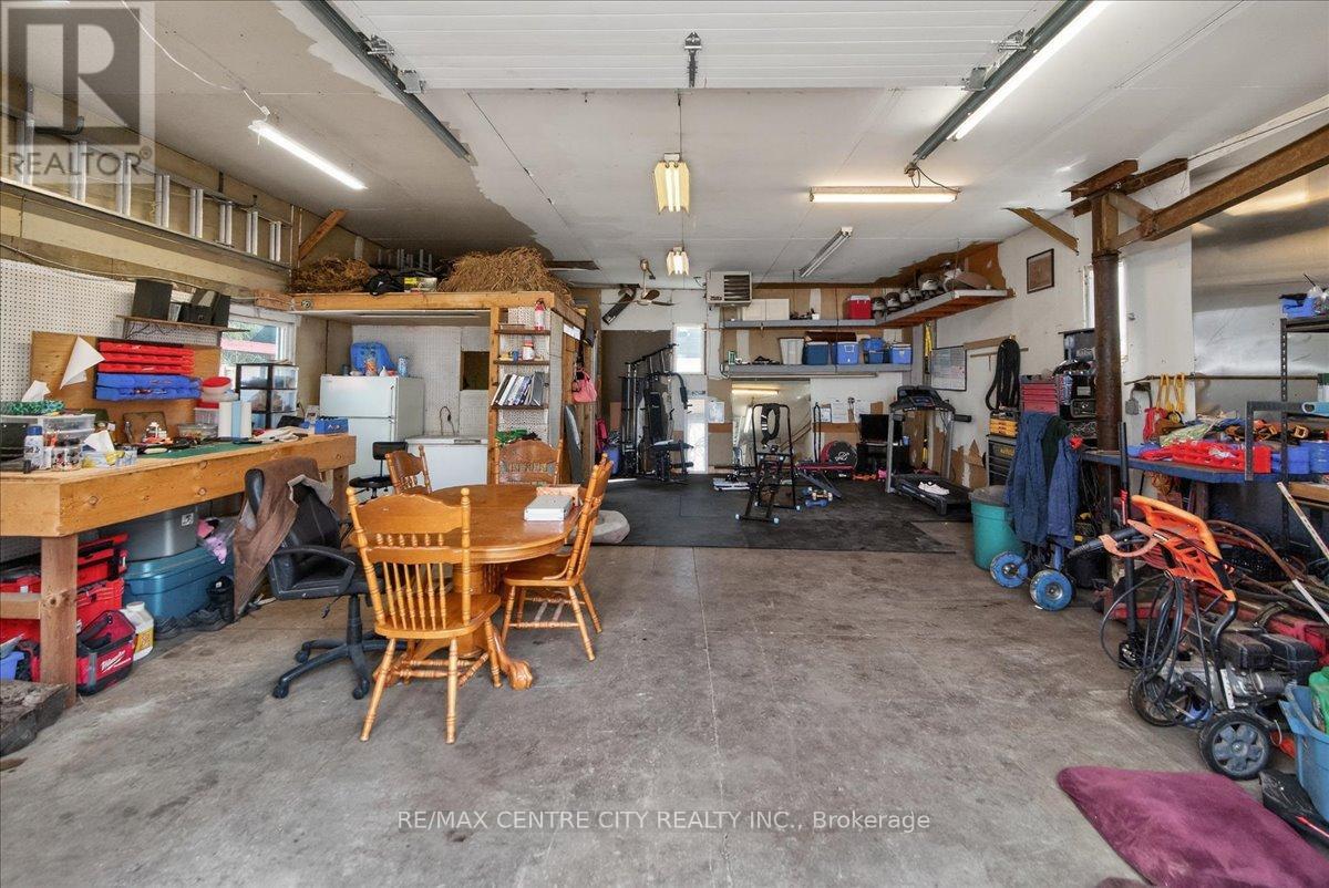 106 METCALFE STREET E Property Photo