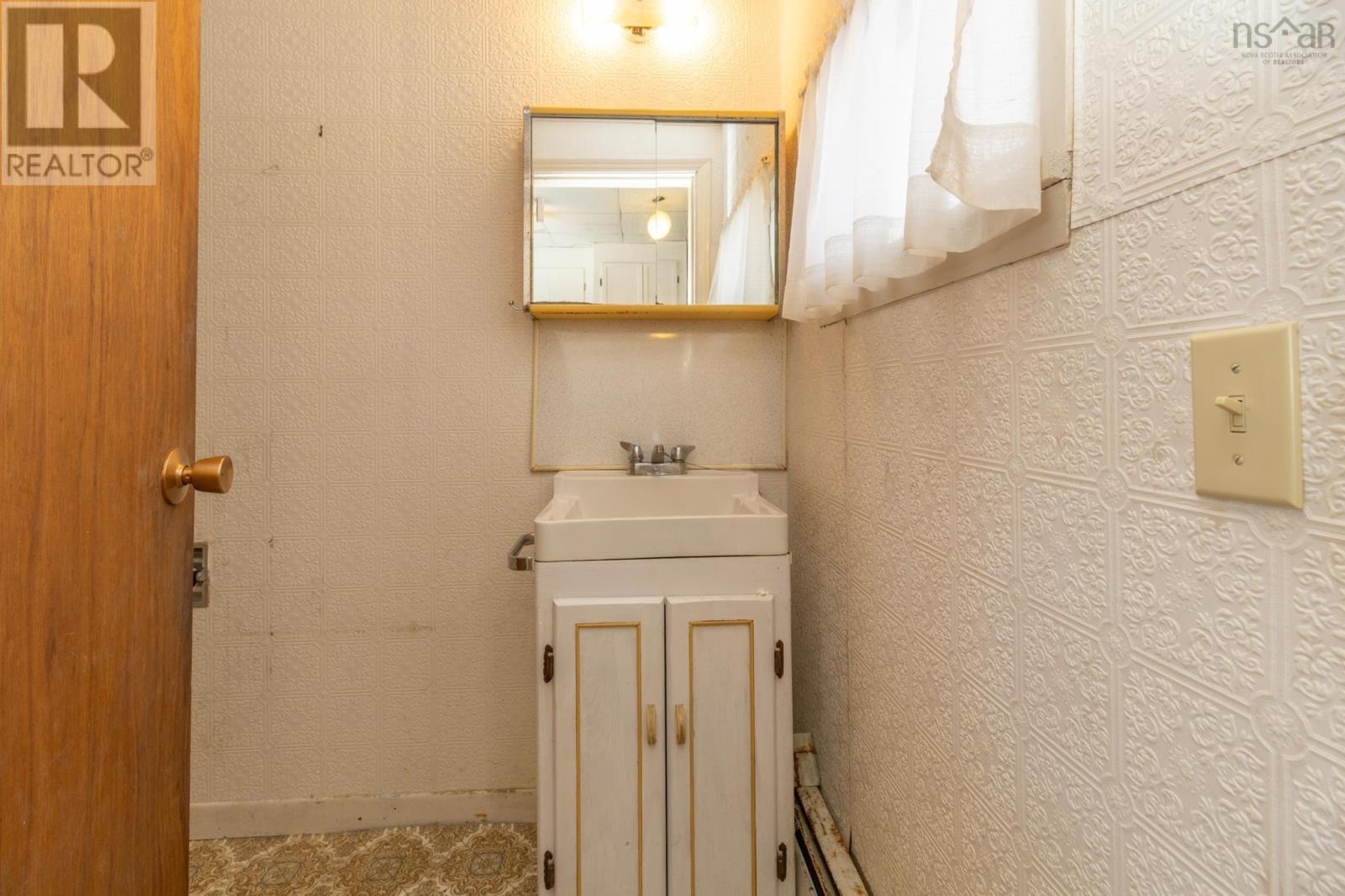 Property 28 of 29 of 48 Albert Street