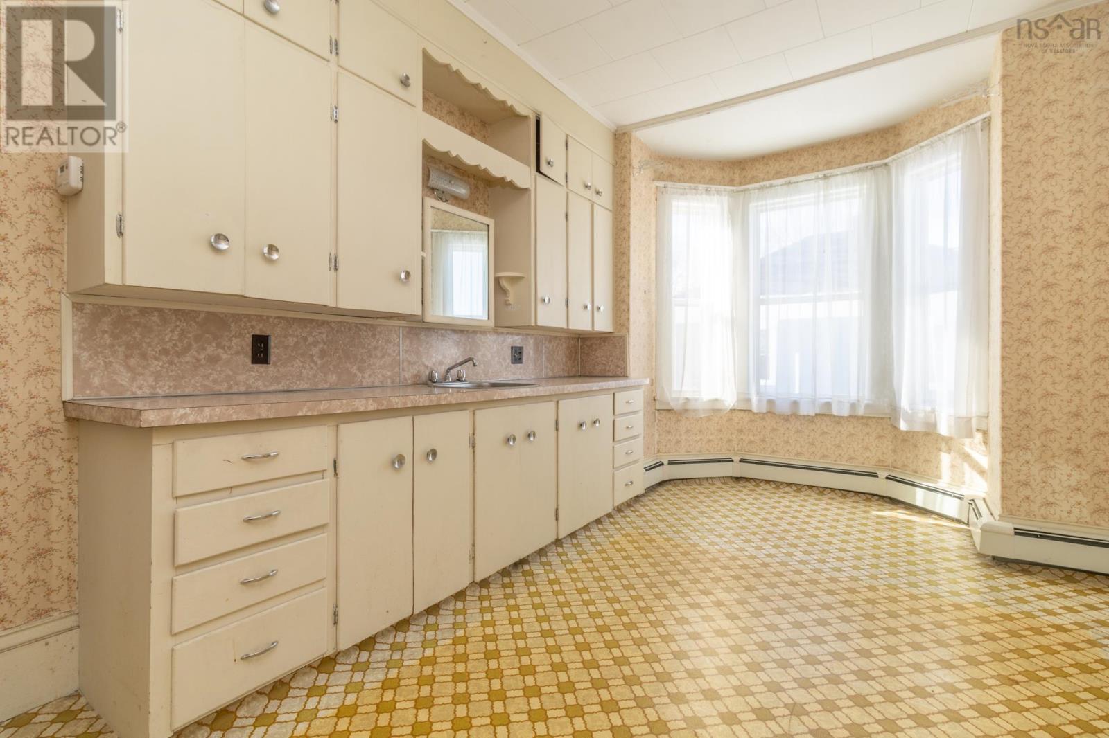 Property 4 of 29 of 48 Albert Street