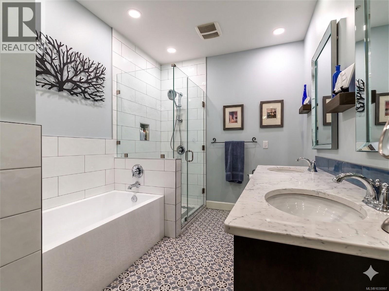 5790 Garnet Pl, Nanaimo