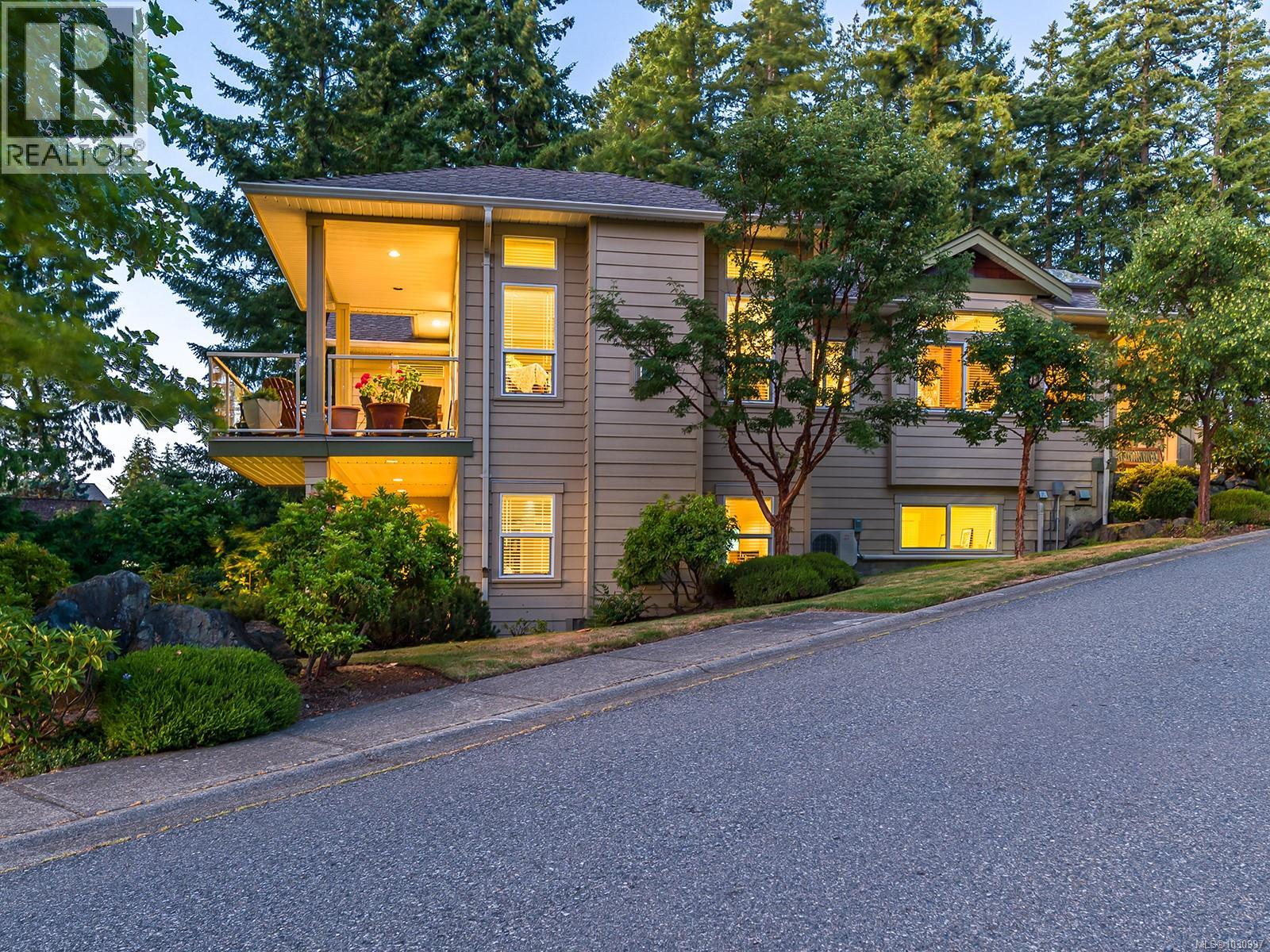 5790 Garnet Pl, Nanaimo