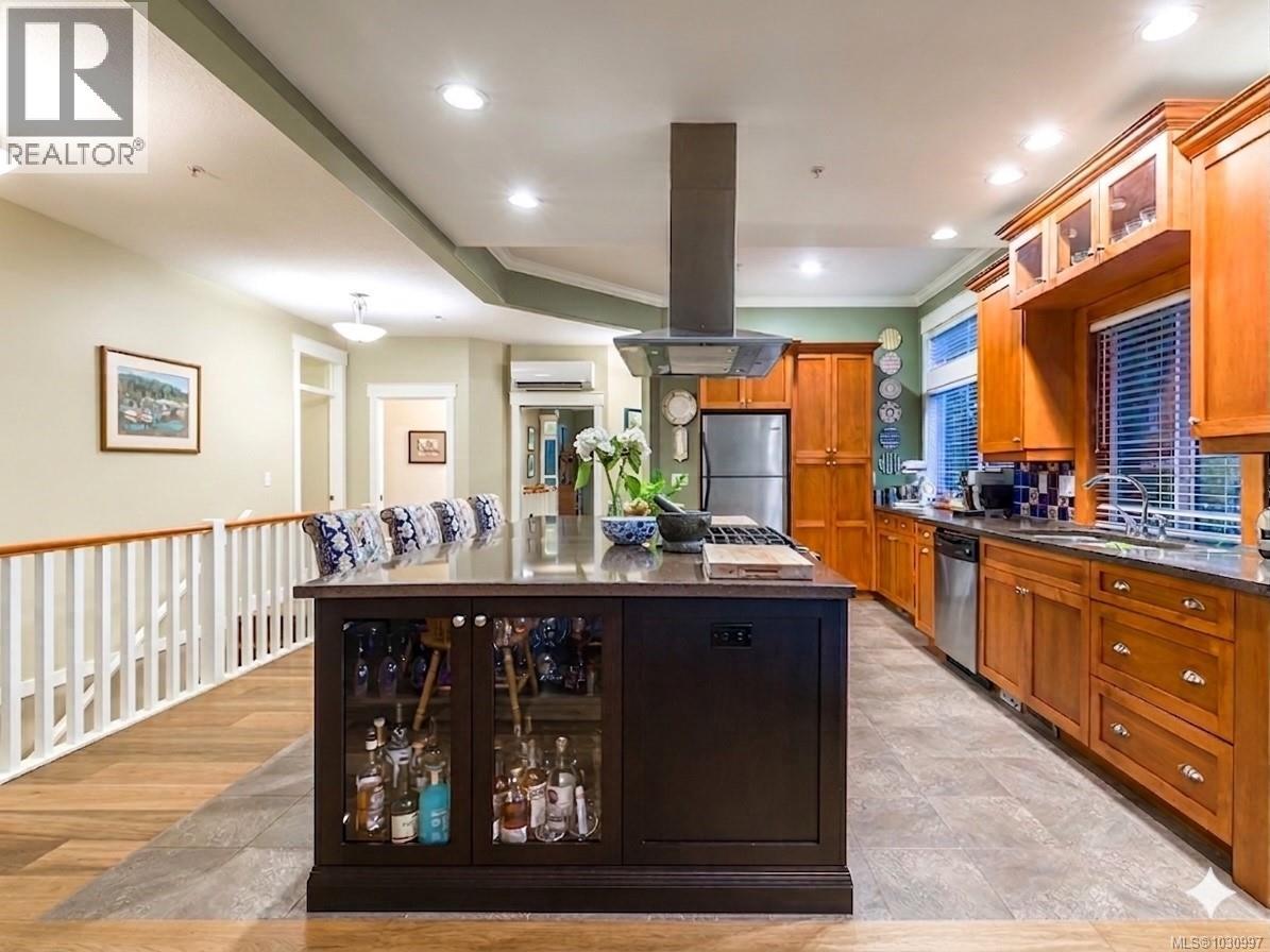 5790 Garnet Pl, Nanaimo