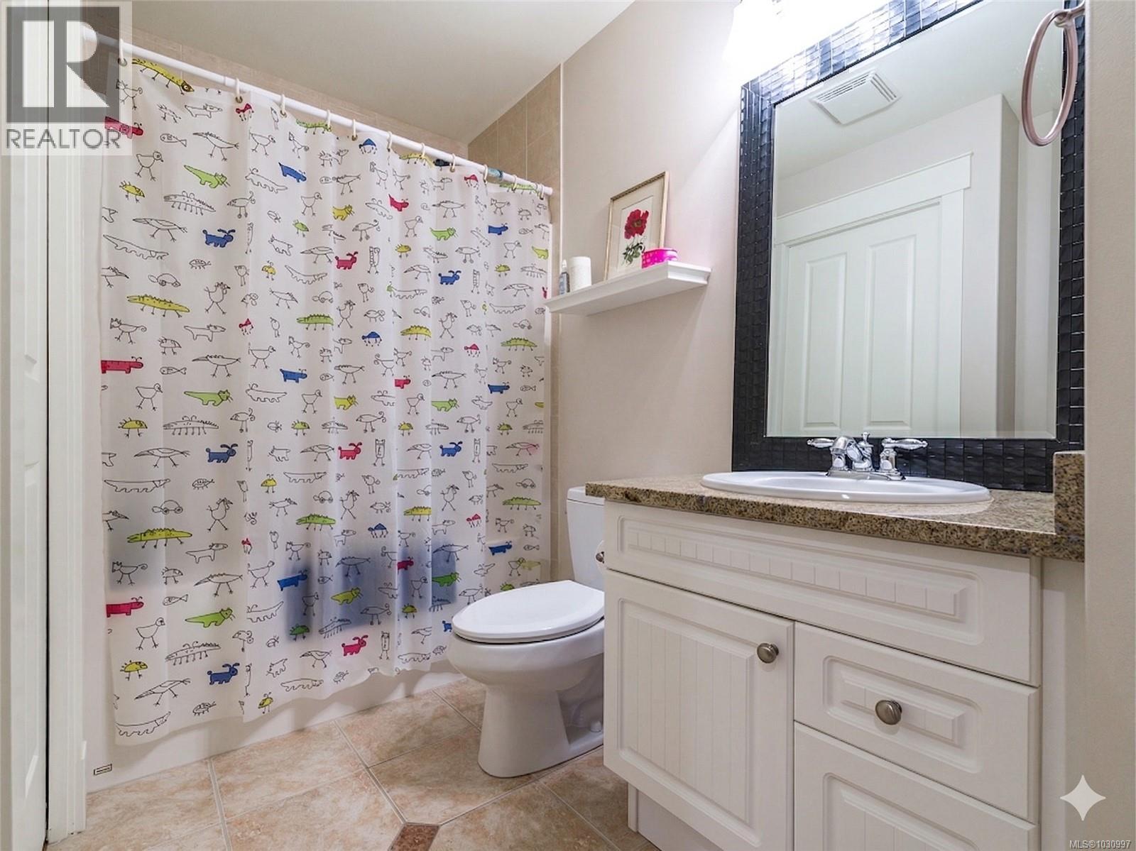 5790 Garnet Pl, Nanaimo