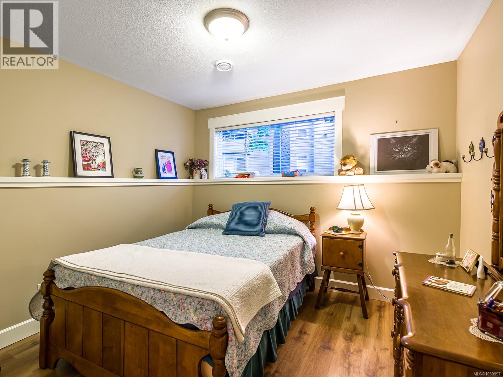 5790 Garnet Pl, Nanaimo