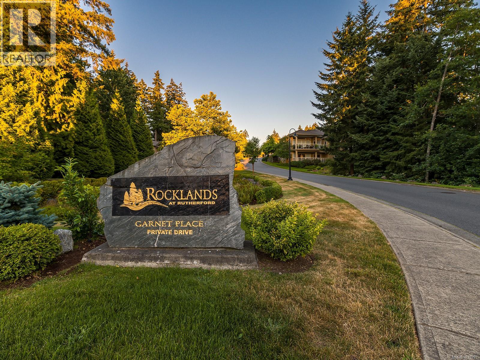 5790 Garnet Pl, Nanaimo