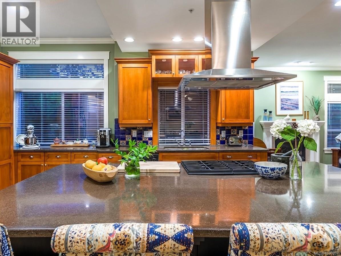 5790 Garnet Pl, Nanaimo