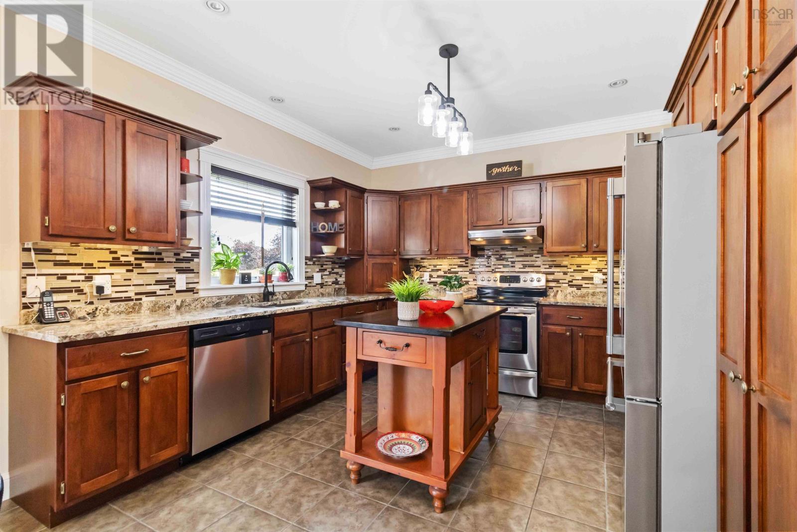 Property 25 of 52 of 233 Starboard Drive