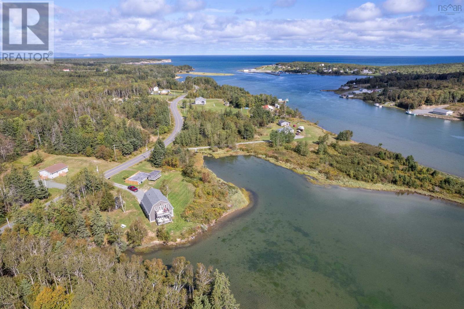 Property 31 of 35 of 696 Point Aconi Road