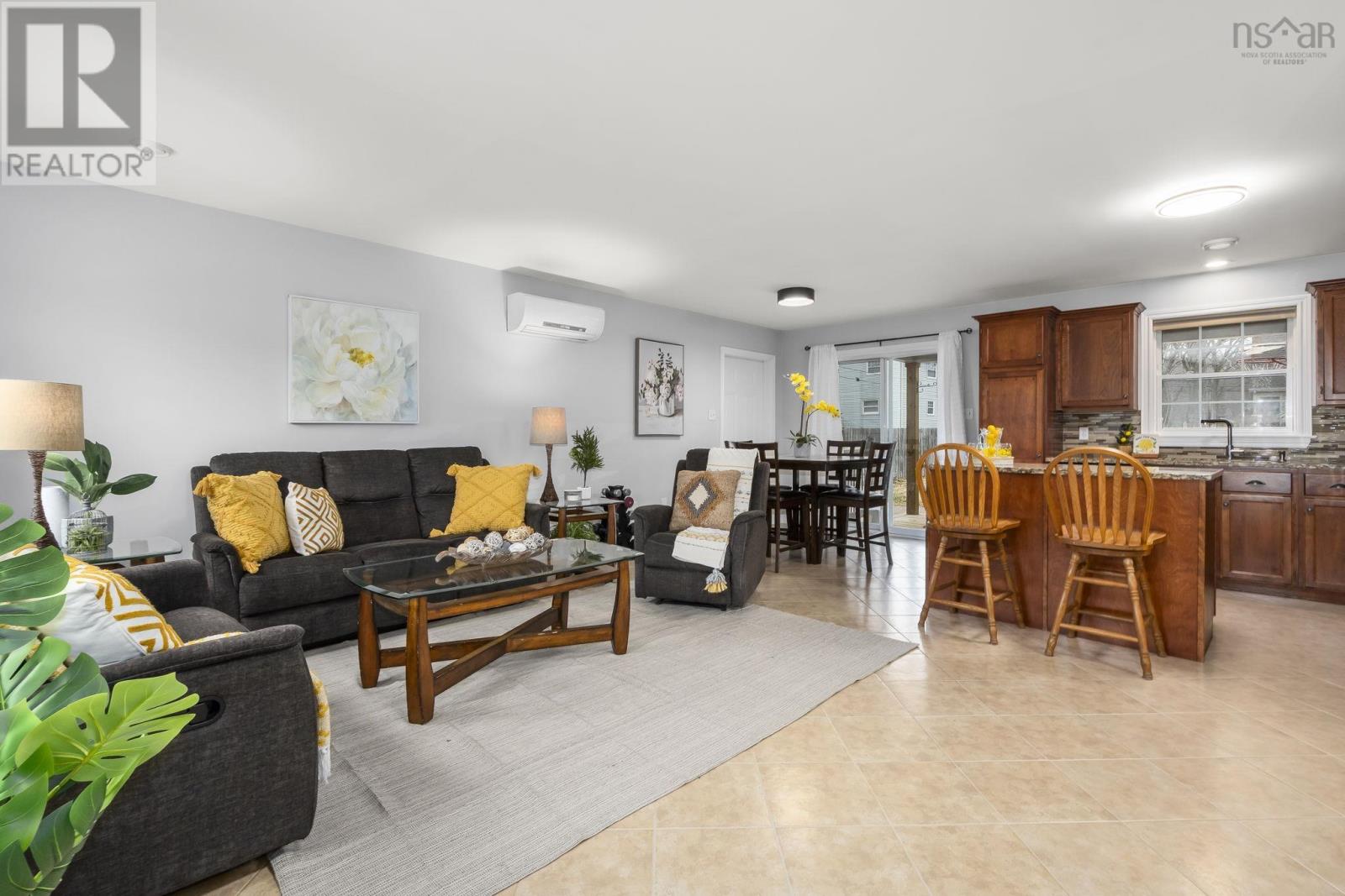 Property 24 of 31 of 25 Churchill Avenue