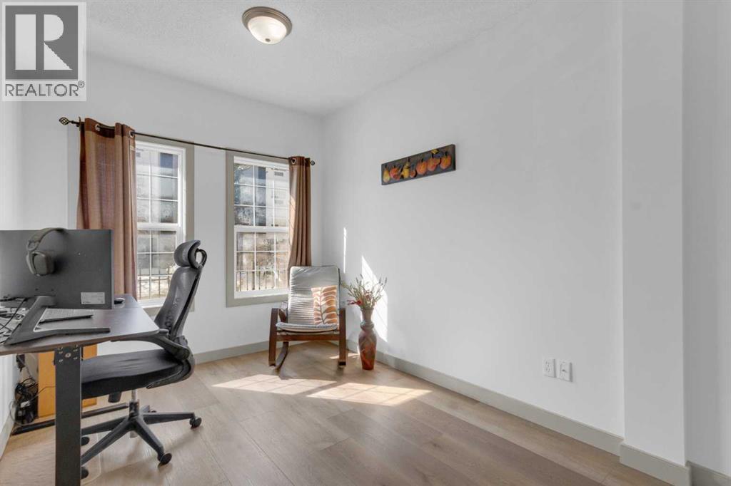 Single Family House for Sale in #  Lake Fraser Drive SE Lake Bonavista Calgary 