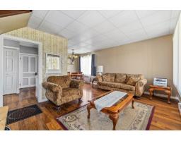 Bedroom - 330 Ch. Des Outaouais, L Ile Du Grand Calumet, QC J0X1J0 Photo 8