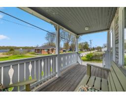 330 Ch. Des Outaouais, L Ile Du Grand Calumet, QC J0X1J0 Photo 26