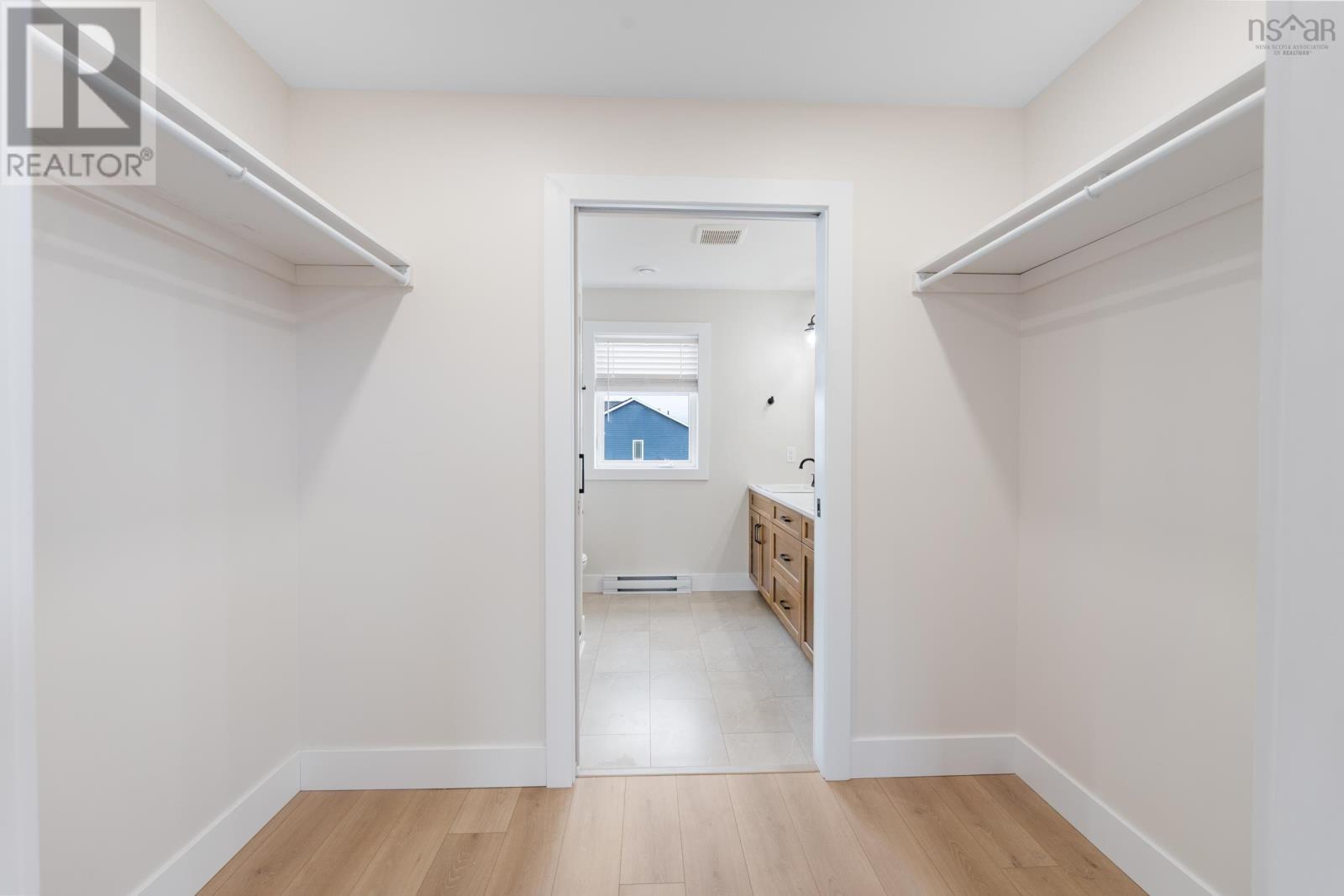 Property 23 of 41 of 4 Acorn Lane