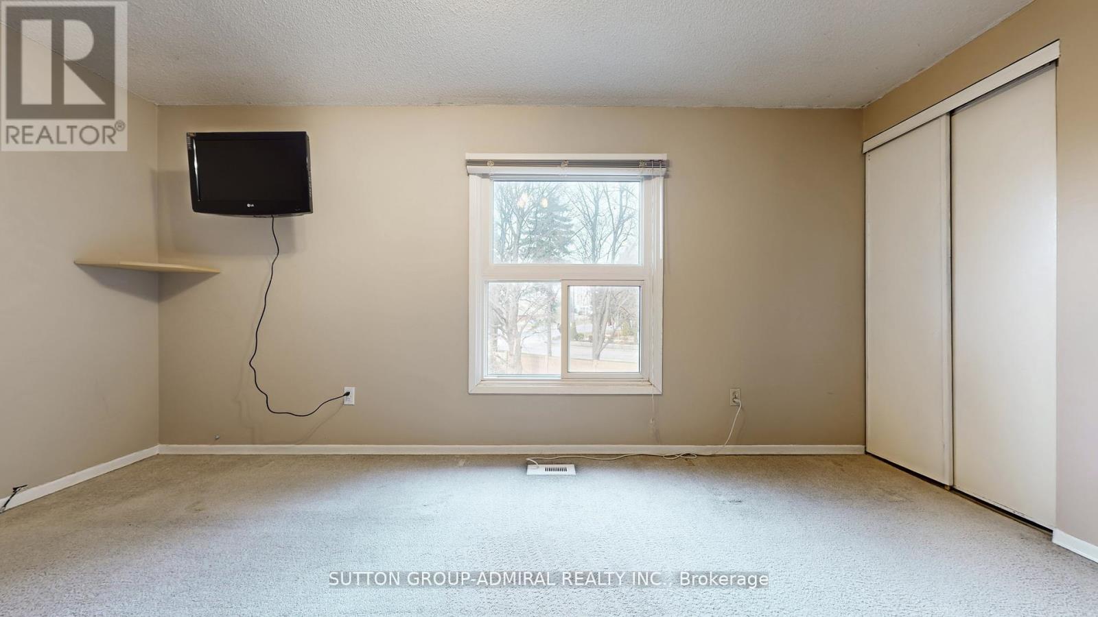 93 PATRICE CRESCENT - 15
