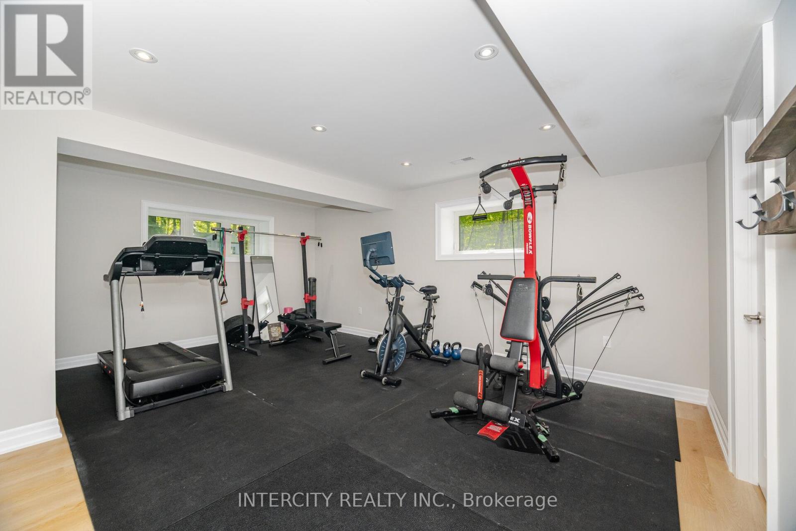 41 TALL PINES DRIVE - 23