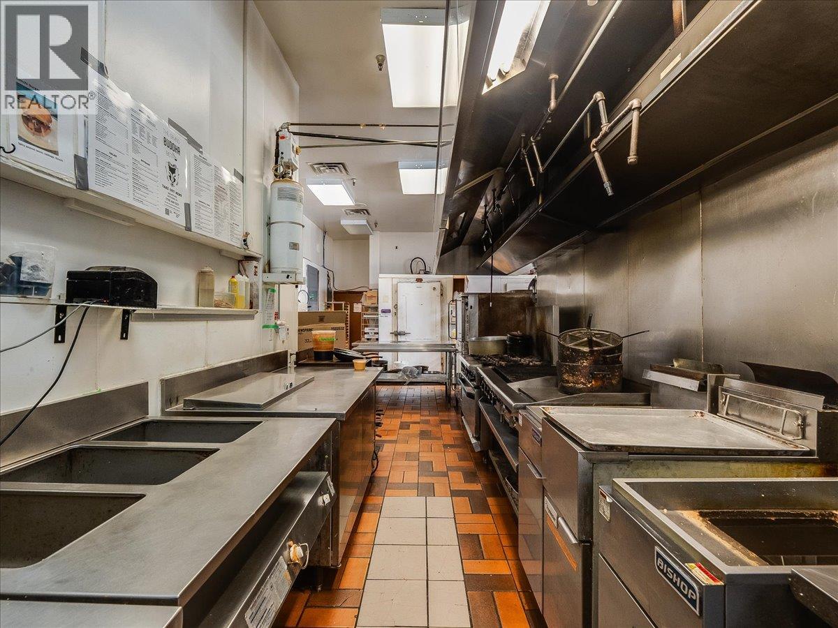 2 1810 8th Avenue, Castlegar