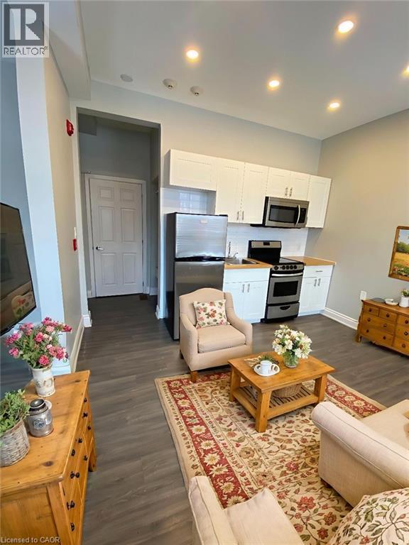 70 VICTORIA Avenue S Unit# 4