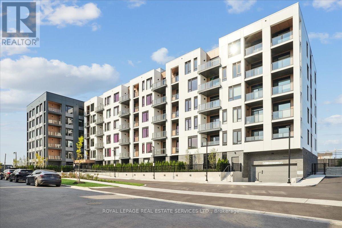 202 - 1440 CLARRIAGE COURT