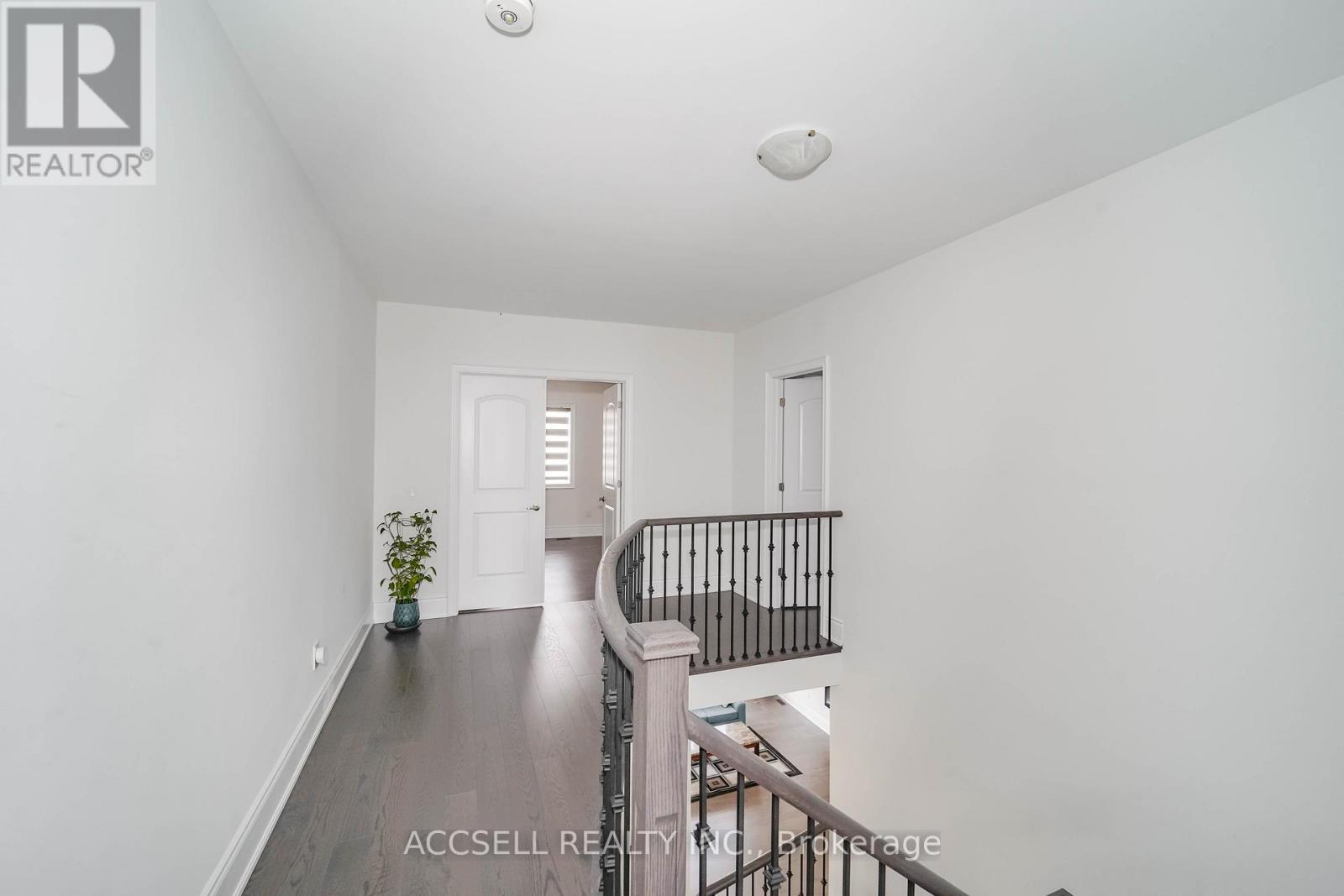 95 JAMES WALKER AVENUE - 33