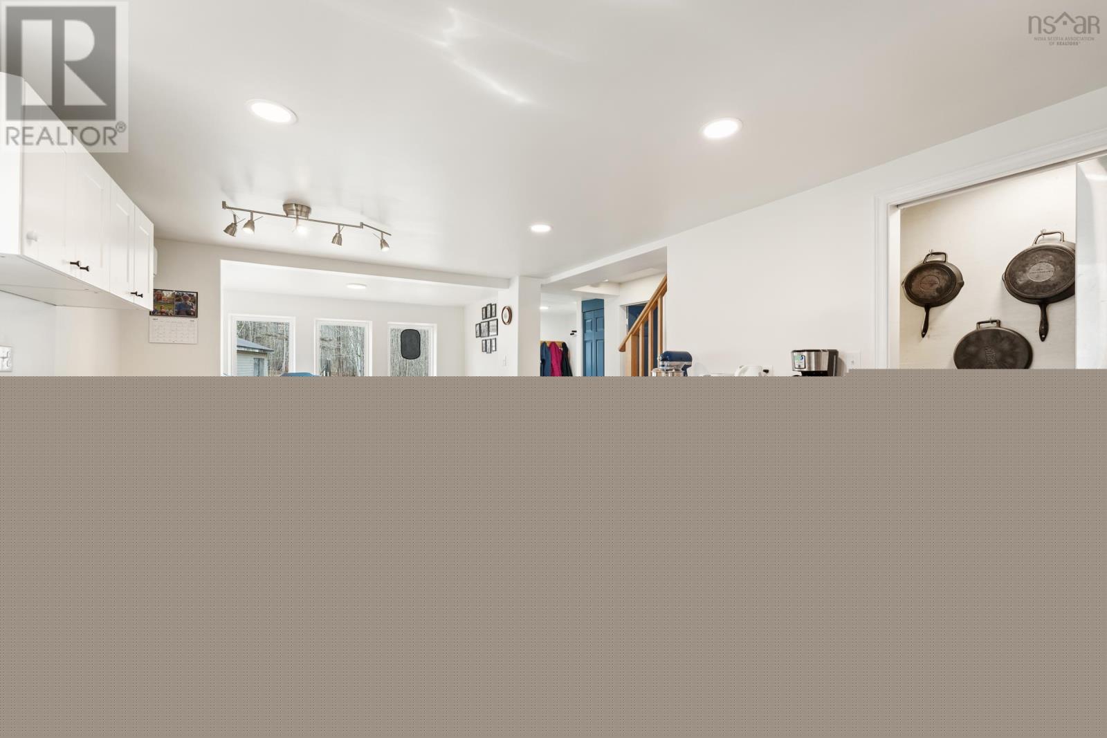 Property 14 of 45 of 550 River Road