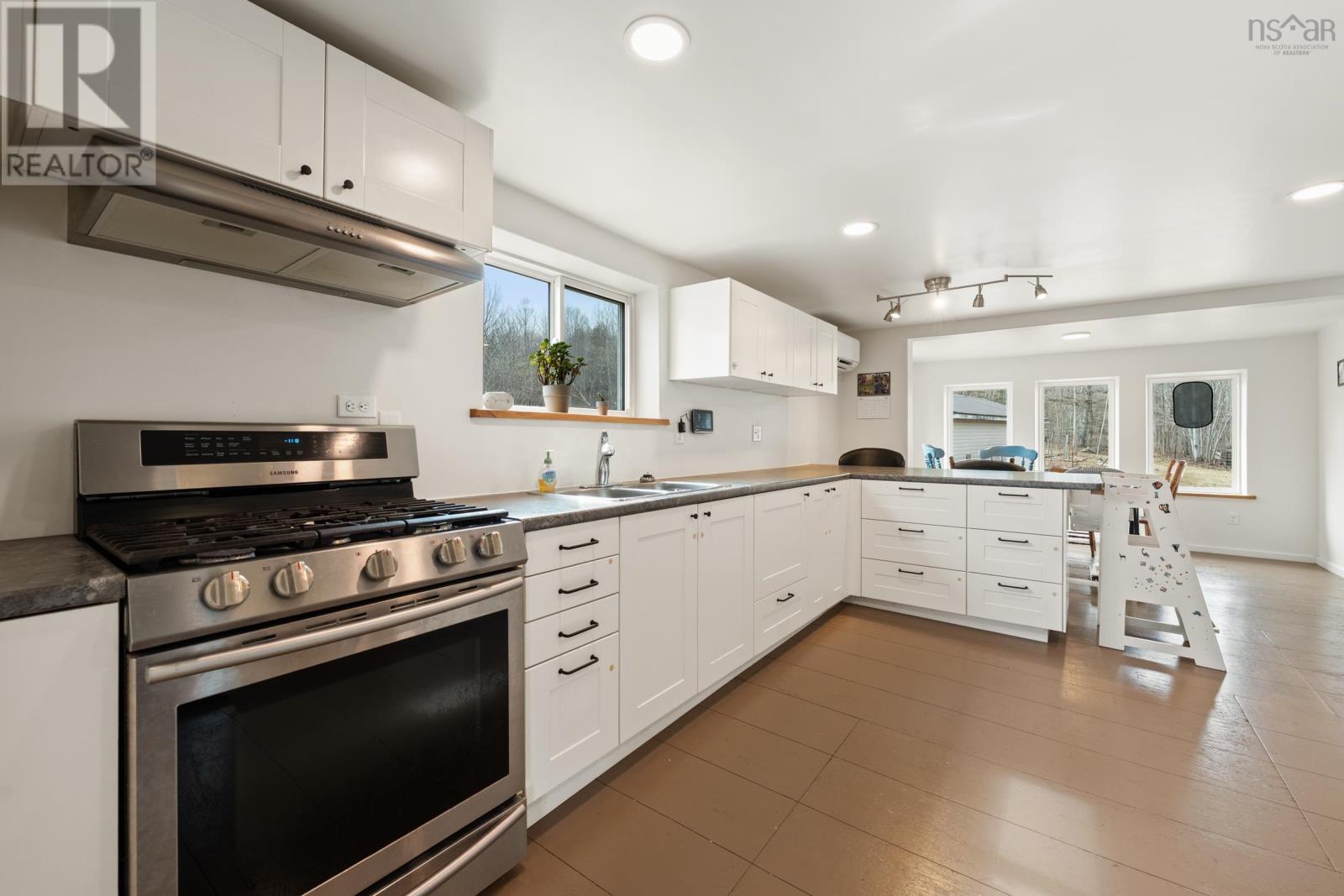 Property 15 of 45 of 550 River Road