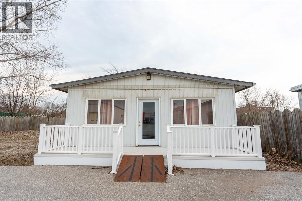 768 CONFEDERATION STREET, Sarnia, Ontario, N7T2E3 — Photo 25