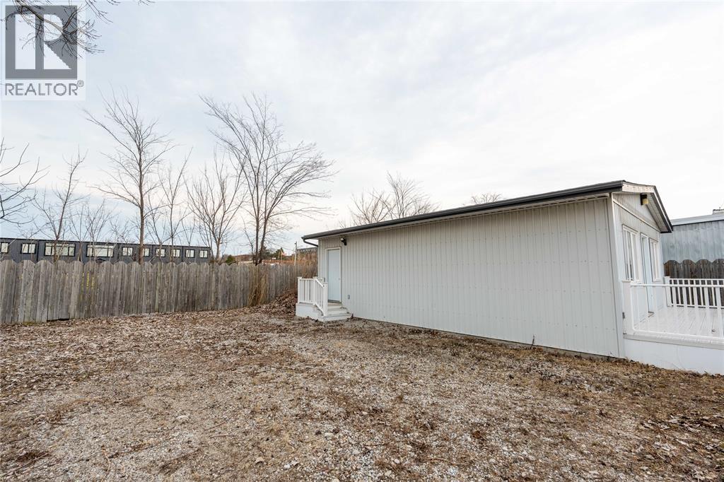 768 CONFEDERATION STREET, Sarnia, Ontario, N7T2E3 — Photo 14