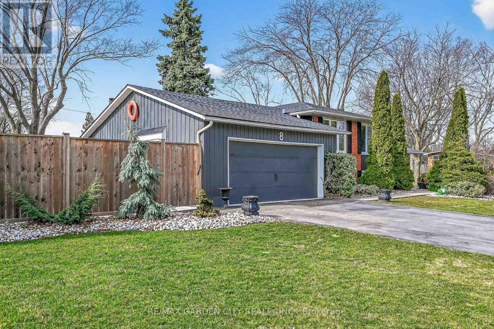 8 BENDAMERE DRIVE - 4