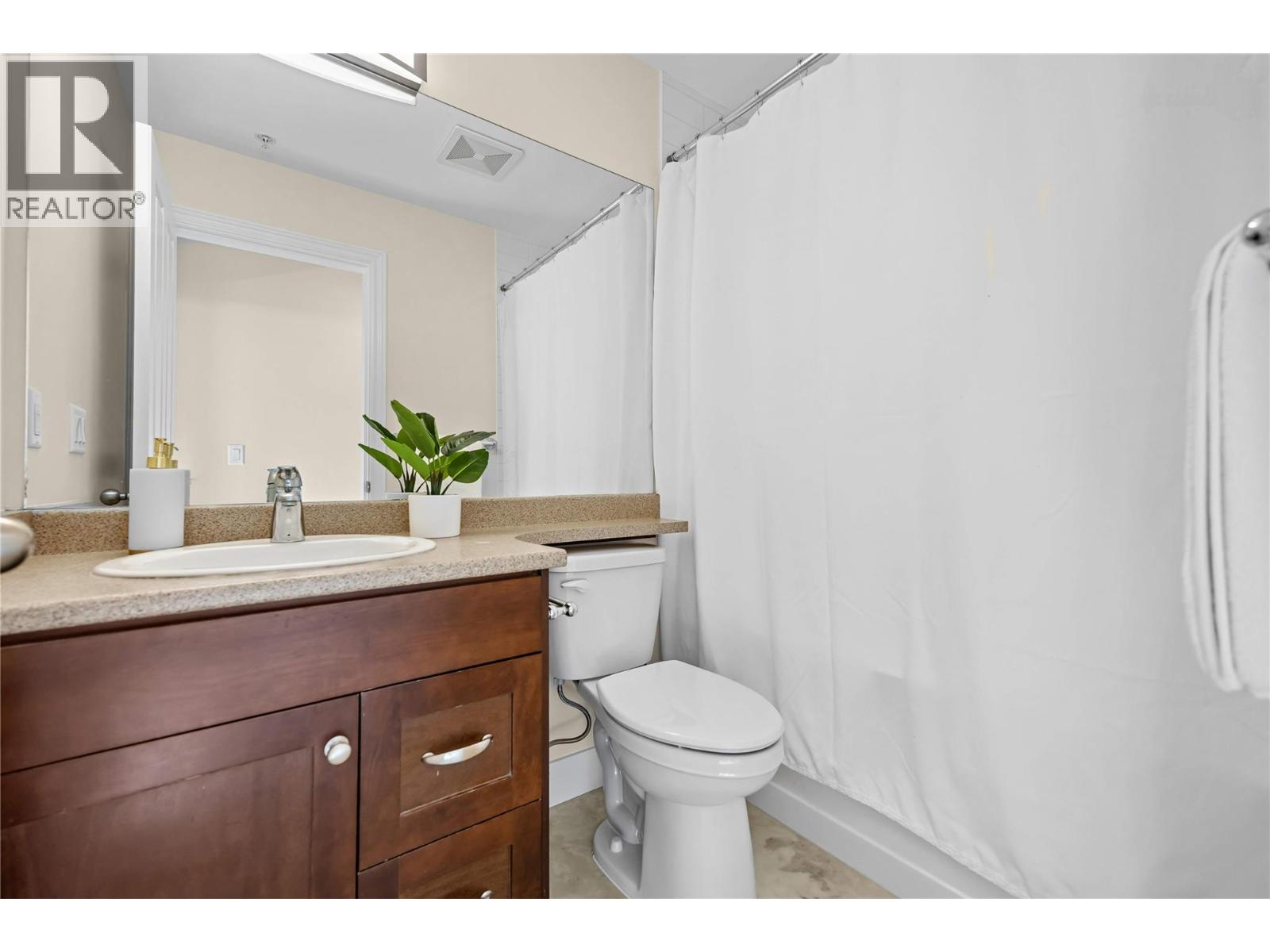 3843 Brown Road Unit# 2213, West Kelowna