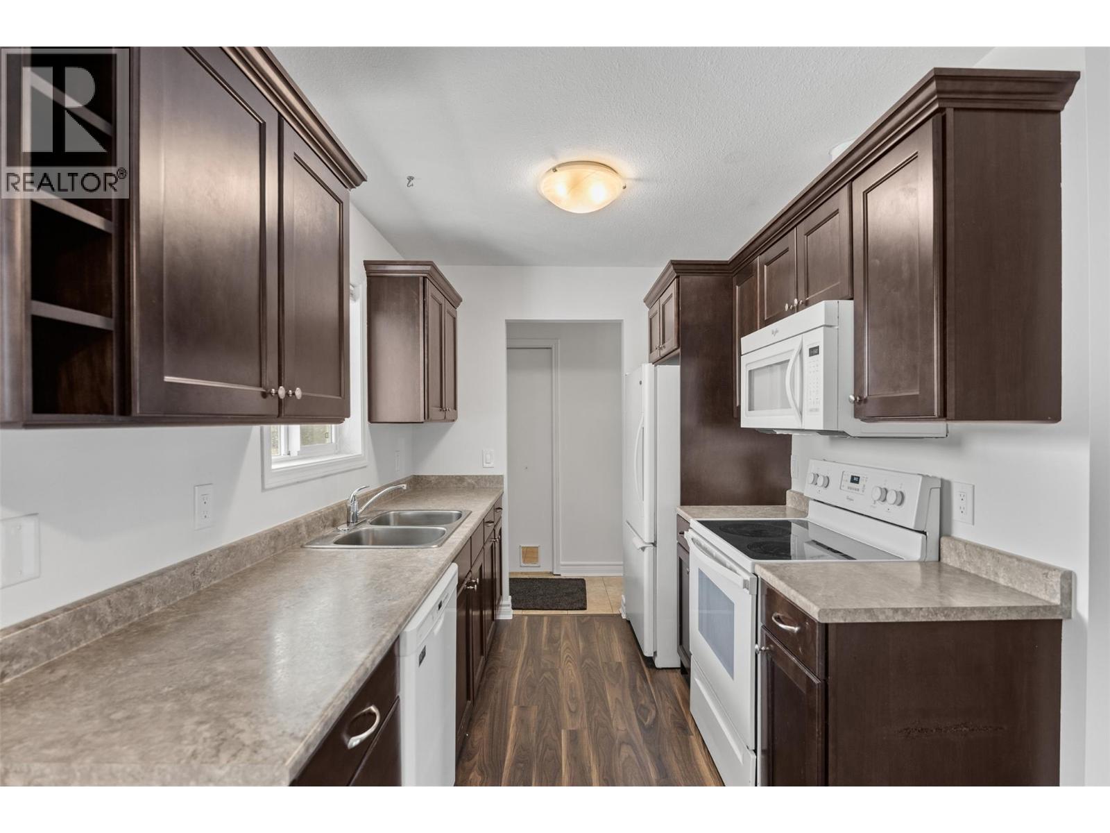 201 135 Woods Road, Kelowna