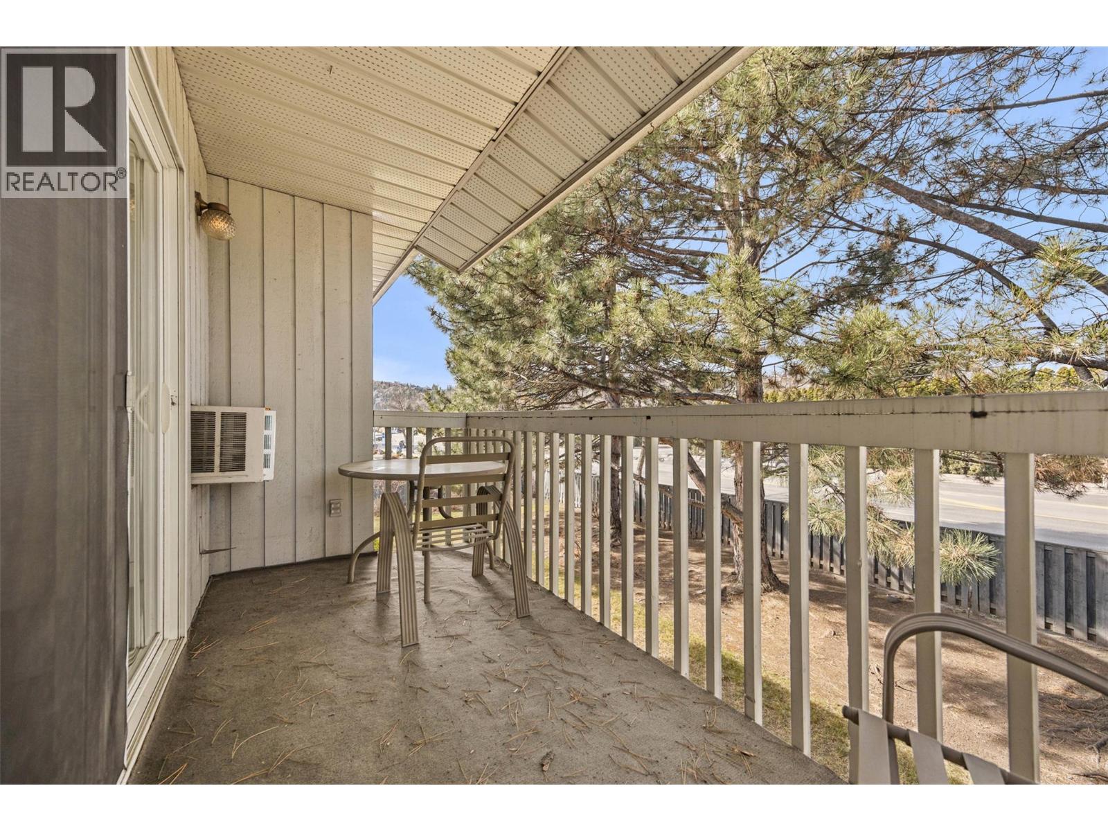 201 135 Woods Road, Kelowna